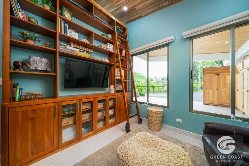 Modern 3BR Atenas Villa with Panoramic Valley Views & Pool in Premier Gated Community — view 5, Atenas, Costa Rica