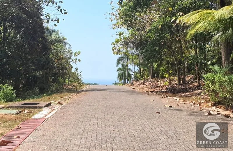 Oceanfront 2656m² Esterillos Oeste Lot – Low Annual Taxes & Prime Beach Access — view 2, Esterillos, Parrita, Costa Rica