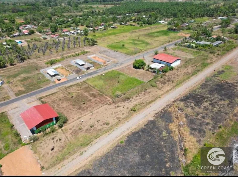 Lote Parrita Loma Linda frente calle pública ubicado en residencial con alta plusvalía con acera cordón de caño