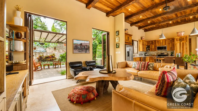 Tuscan-Inspired Luxury Estate with Pool, Panoramic Views, and 3.7 Acres in Atenas — view 2, Atenas, Costa Rica