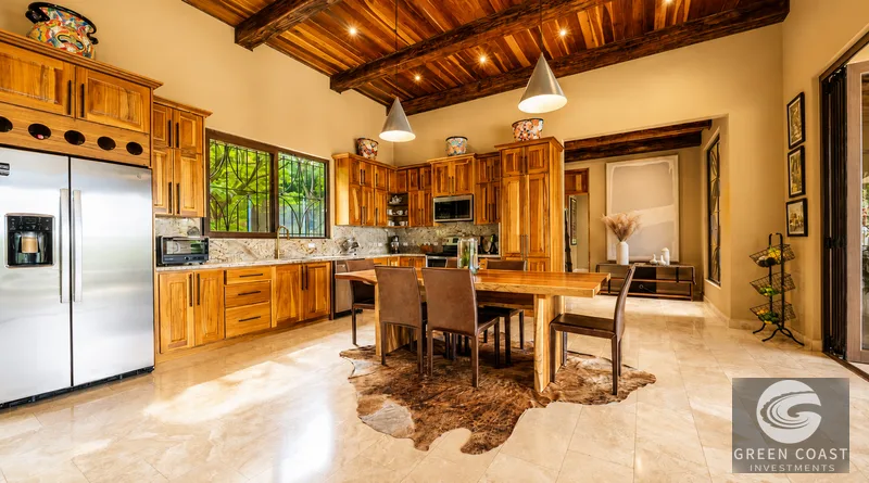 Tuscan-Inspired Luxury Estate with Pool, Panoramic Views, and 3.7 Acres in Atenas — view 3, Atenas, Costa Rica
