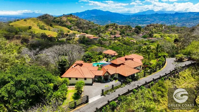 Balinese Resort-Style Oasis: 1.75-Acre Luxury Estate with Lagoon Pool in Atenas — view 2, Atenas, Costa Rica