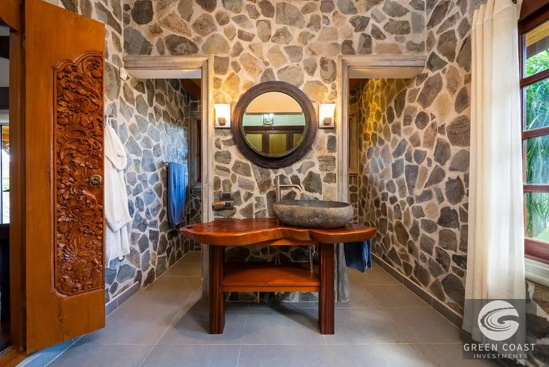 Balinese Resort-Style Oasis: 1.75-Acre Luxury Estate with Lagoon Pool in Atenas — view 10, Atenas, Costa Rica