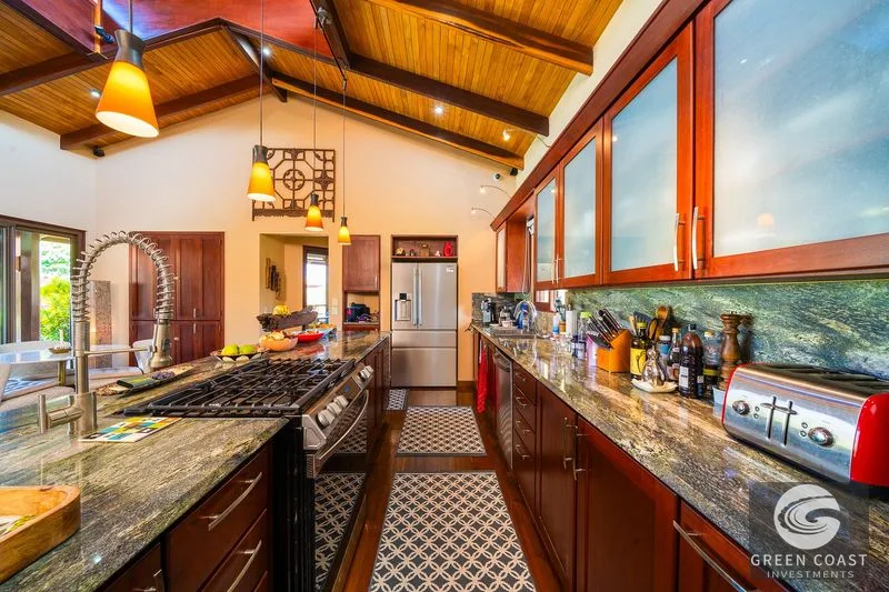 Balinese Resort-Style Oasis: 1.75-Acre Luxury Estate with Lagoon Pool in Atenas — view 20, Atenas, Costa Rica