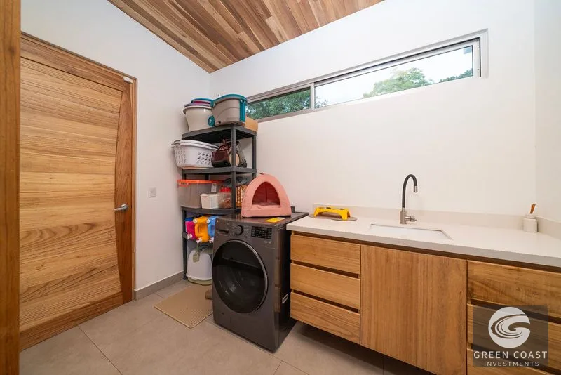 Mediterranean Luxury Villa with Pool and Mountain Views in Atenas — view 14, Atenas, Costa Rica