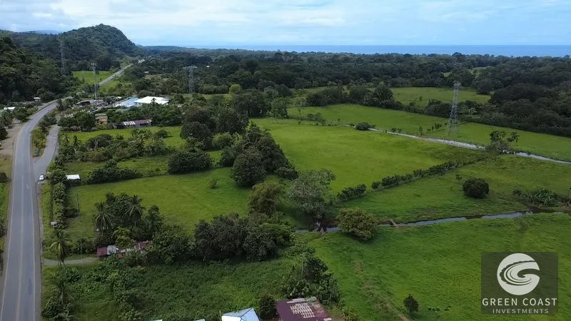 Prime corner lot in the entrance to this little beach town
