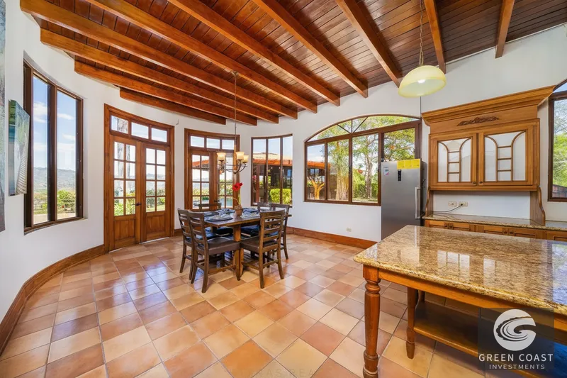 5-Bed Castle-Style Luxury Estate with Infinity Pool and Panoramic Views in Atenas Gated Community — view 8, Atenas, Costa Rica