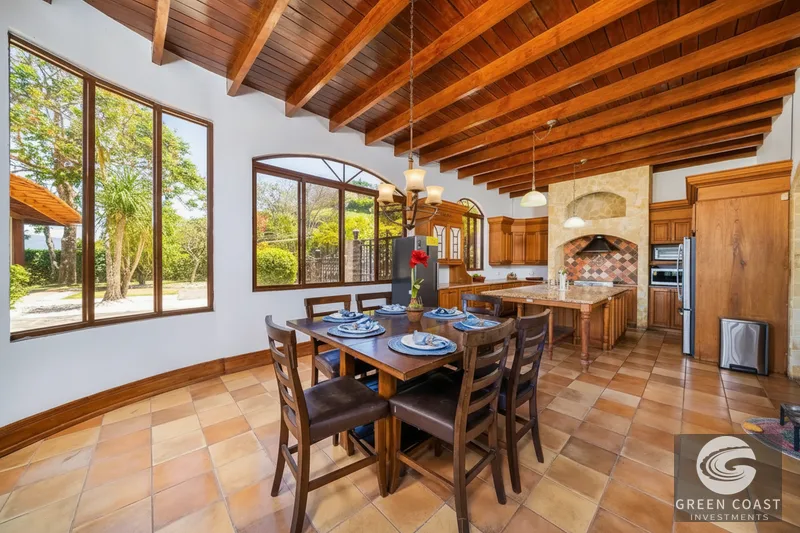 5-Bed Castle-Style Luxury Estate with Infinity Pool and Panoramic Views in Atenas Gated Community — view 9, Atenas, Costa Rica