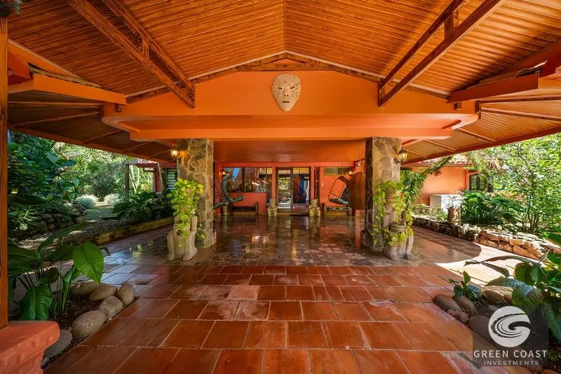 13-Bed Atenas Luxury Retreat: 4.3-Acre Tropical Estate with Pool & Mountain Views — view 15, Santa Eulalia, Atenas, Costa Rica