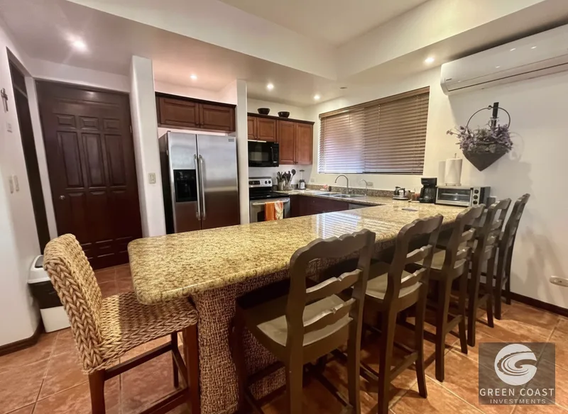 Luxury 3BR Beachfront Villa in Playa Hermosa | Private Pool & Jacuzzi — view 8, Jacó, Costa Rica