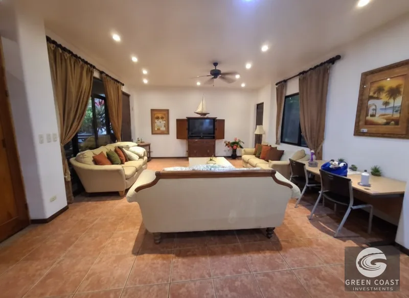 Luxury 3BR Beachfront Villa in Playa Hermosa | Private Pool & Jacuzzi — view 9, Jacó, Costa Rica