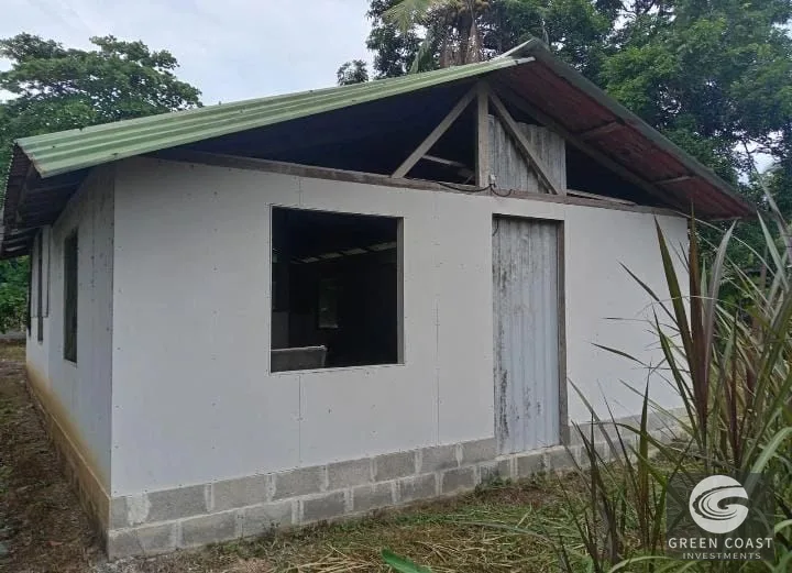 Fixer-Upper on 1,500m² Lot Near Pristine Beach – Puerto Jimenez Area — view 1, Pavones, Costa Rica