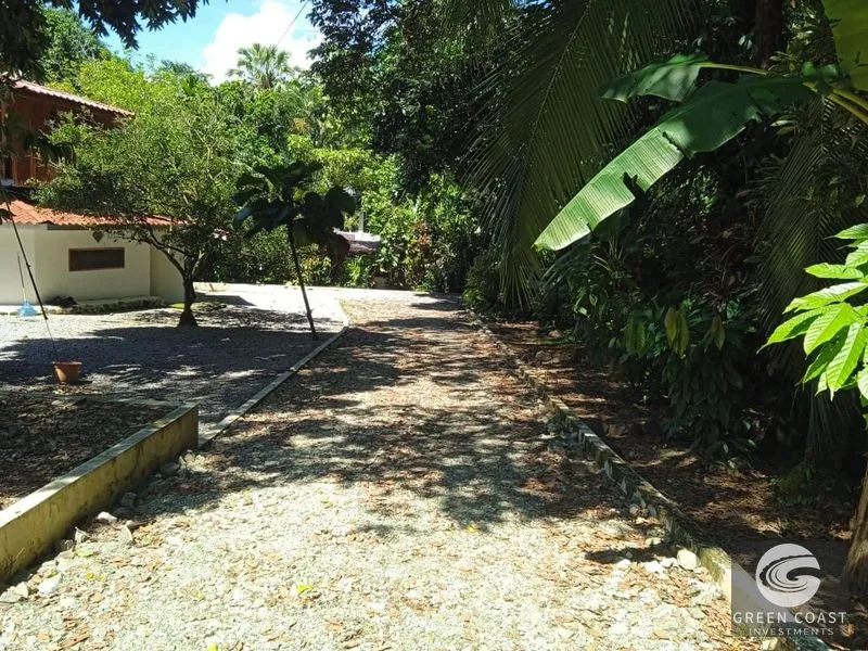 Titled Beachside Villa in Pavones | Rare 1,000 m² Coastal Estate near Surf — view 4, Pavones, Costa Rica