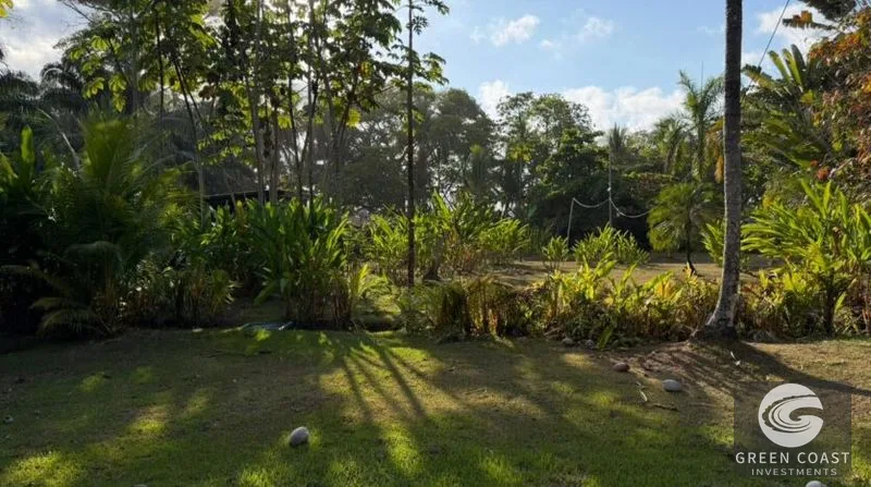 Oceanfront Restaurant & Rental Cabins in Pavones | Prime Beachfront Investment — view 7, San José, Costa Rica