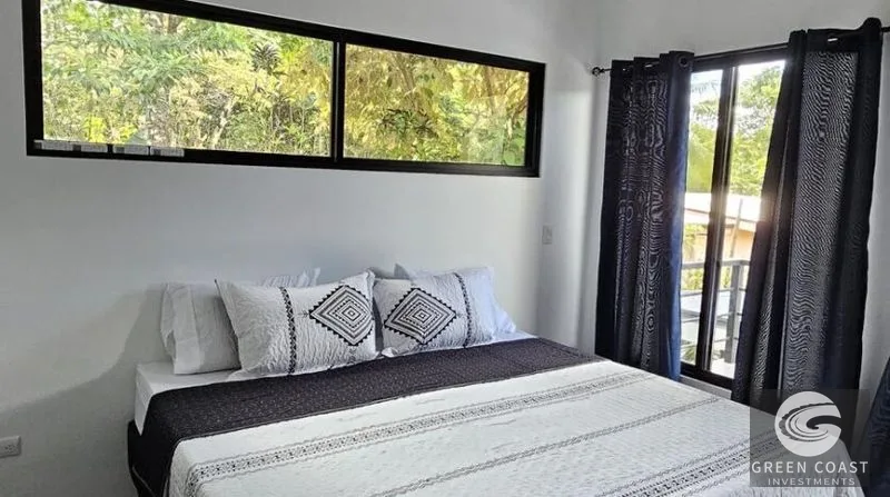 Luxury 4BR Pavones Surf Villa: Walk to the Point, Private Pool & Starlink — view 7, San José, Costa Rica