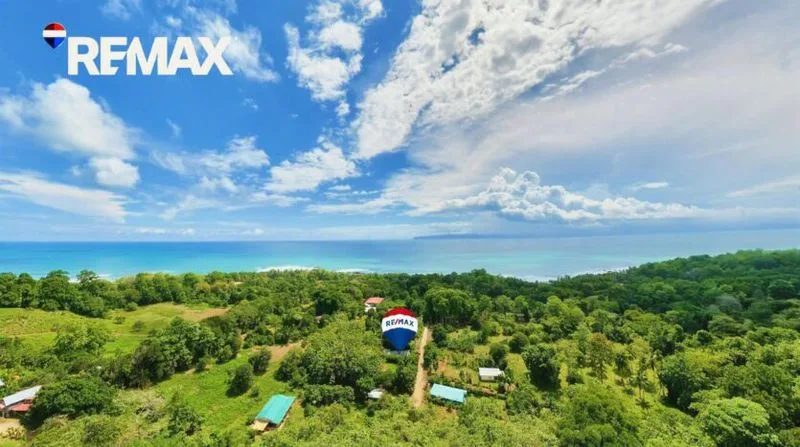 Eco-Friendly 2BR Pavones Coastal Cottage Near the Beach — view 1, Pavones, Golfito, Costa Rica