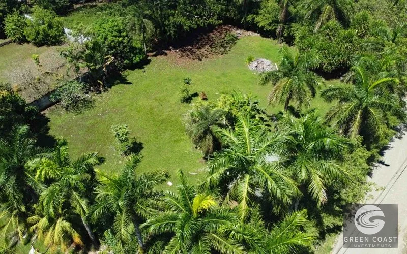 Pavones Surf-Side Lot: 1,410m² Glamping & Container Retreat Near the Beach — view 9, Pavones, Golfito, Costa Rica