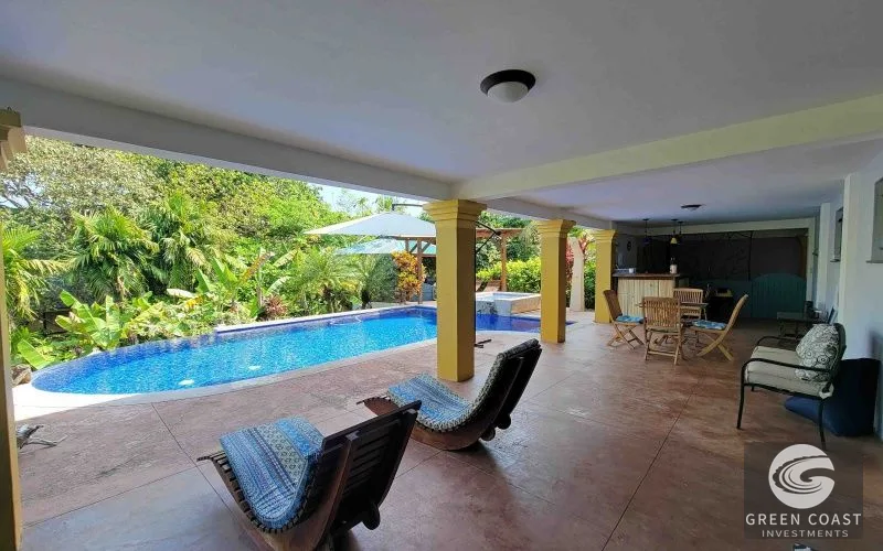 Off-Grid Ocean-View Estate: 4 Luxury Homes, Private Waterfall & Solar Power in Pavones — view 29, San José, Costa Rica