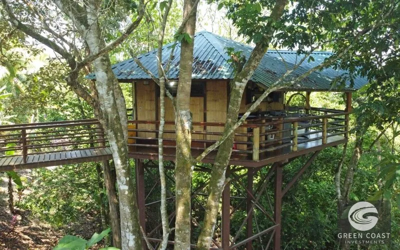 Off-Grid Ocean-View Estate: 4 Luxury Homes, Private Waterfall & Solar Power in Pavones — view 39, San José, Costa Rica