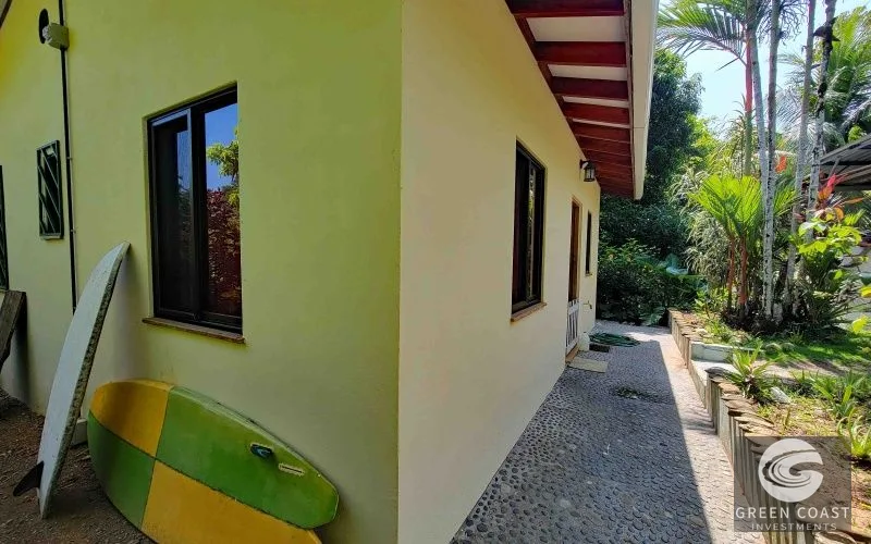Off-Grid Ocean-View Estate: 4 Luxury Homes, Private Waterfall & Solar Power in Pavones — view 60, San José, Costa Rica