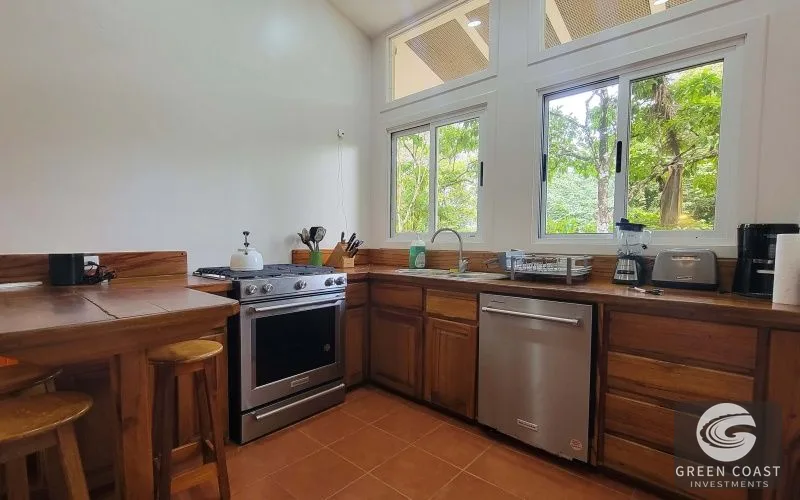 Pavones Dual-Villa Luxury Estate: 5-Acre Jungle Oasis with Panoramic Ocean Views & Pool — view 29, San José, Costa Rica