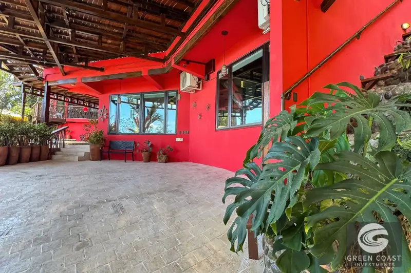 Manuel Antonio Luxury Ocean-View Estate: Multi-Level Villa with Heated Pool & Chef's Kitchen photo 9