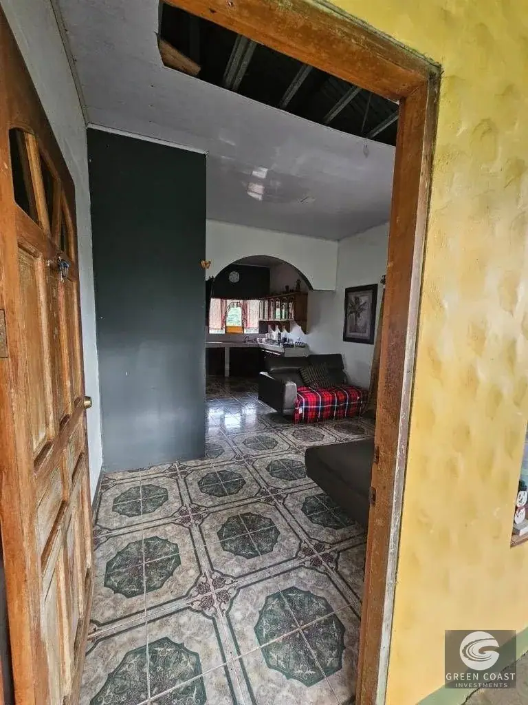 Eco-Investment Near Carara: Fixer-Upper House & Studio Apartment on Huge Lot — view 11, Jacó, Garabito, Costa Rica