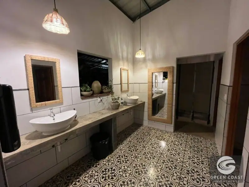 Turnkey Beachfront-Area Restobar & Wine Bar in Playa Hermosa – Prime Commercial Investment — view 14, Playa Hermosa, Garabito, Costa Rica