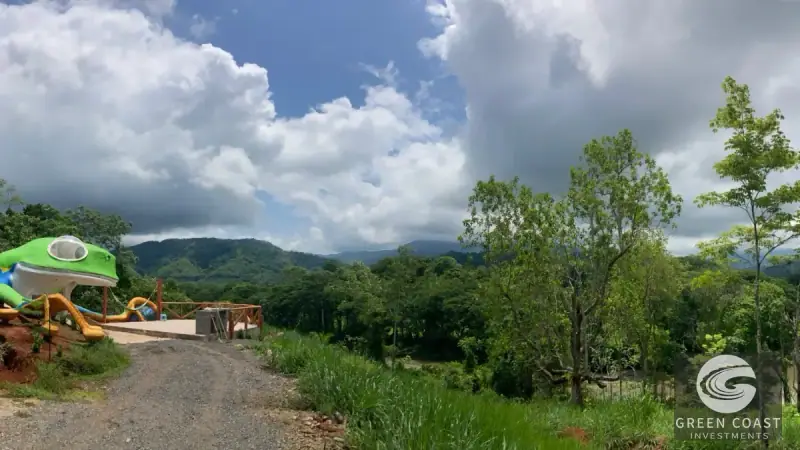 Whimsical Frog-Shaped Studio on 4 Hectares with River Access and Mountain Views in Parrita — view 3, Parrita, Parrita, Costa Rica