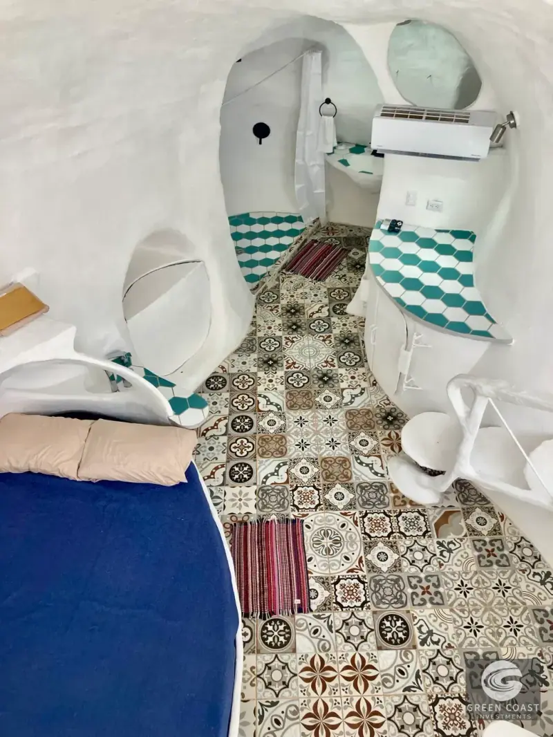 Whimsical Frog-Shaped Studio on 4 Hectares with River Access and Mountain Views in Parrita — view 16, Parrita, Parrita, Costa Rica