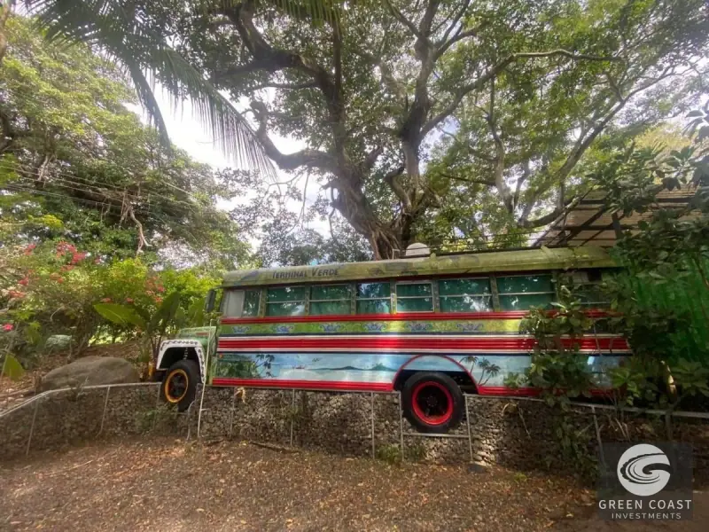 Eco-Chic Boutique Hotel in Atenas: 6 Unique Container Suites & Bus Suite on Lush 1,850m² Lot — view 7, Concepción, Atenas, Costa Rica