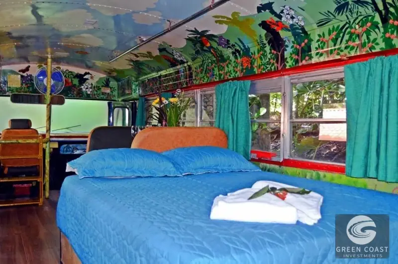 Eco-Chic Boutique Hotel in Atenas: 6 Unique Container Suites & Bus Suite on Lush 1,850m² Lot — view 9, Concepción, Atenas, Costa Rica