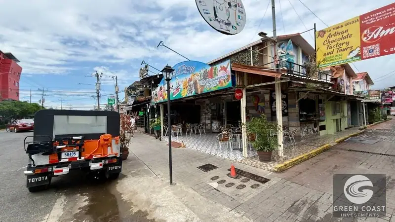 Prime Jaco Mixed-Use Commercial Center: 15 Shops, 7 Apartments & House with High Yield Potential — view 1, Jacó, Garabito, Costa Rica