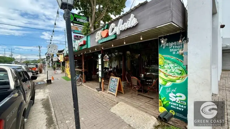 Prime Jaco Mixed-Use Commercial Center: 15 Shops, 7 Apartments & House with High Yield Potential — view 2, Jacó, Garabito, Costa Rica
