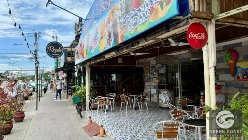 Prime Jaco Mixed-Use Commercial Center: 15 Shops, 7 Apartments & House with High Yield Potential — view 5, Jacó, Garabito, Costa Rica