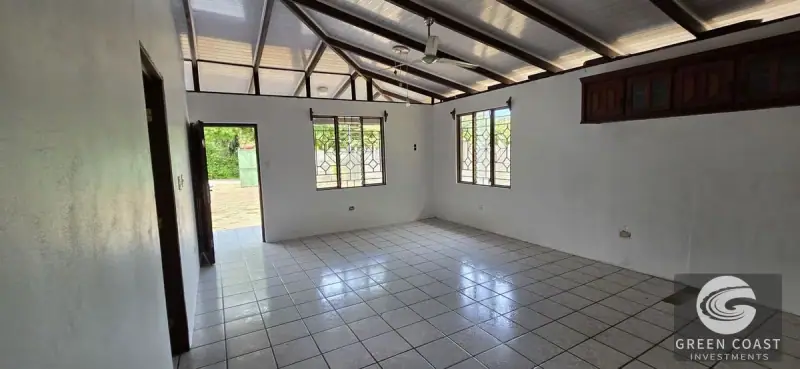 Modern Concrete Home on Spacious Lot Near Playa Linda | Prime Investment in Hatillo — view 14, Dominical, Costa Rica