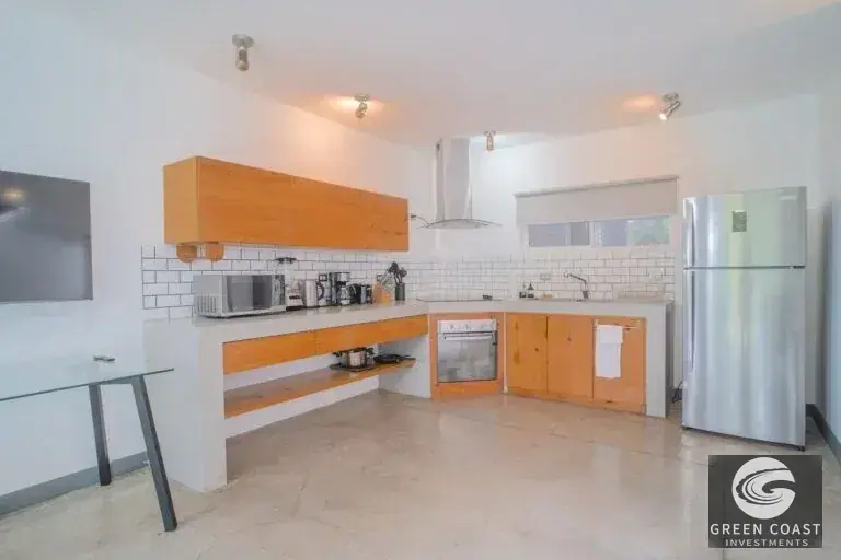 Modern 2BR Townhouse with Large Private Garden in Exclusive Santa Ana Gated Community photo 6