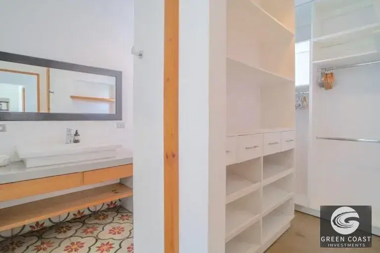 Modern 2BR Townhouse with Large Private Garden in Exclusive Santa Ana Gated Community photo 16