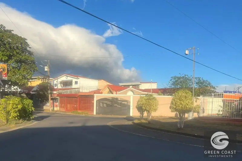 Alajuela Corner Property: Renovated 3BR Home plus Income-Generating Commercial Space — view 38, Alajuela, Costa Rica