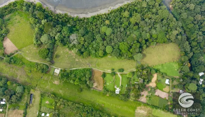 6-Acre Pavones Development Lot: Prime Coastal Investment Near the Surf — view 4, Pavones, Golfito, Costa Rica