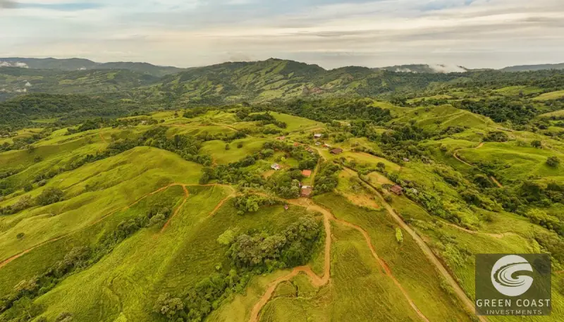 Spacious 2.8-Acre Country Estate with Rustic Home and Mountain Views in Peaceful Villa Bonita — view 2, Pérez Zeledón / San Isidro, Costa Rica