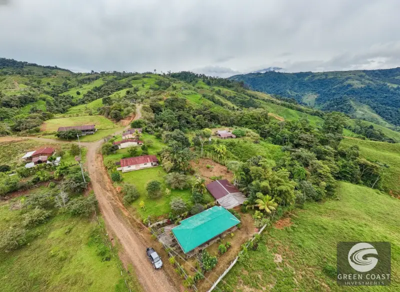 Spacious 2.8-Acre Country Estate with Rustic Home and Mountain Views in Peaceful Villa Bonita — view 3, Pérez Zeledón / San Isidro, Costa Rica