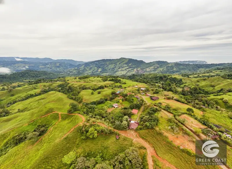 Spacious 2.8-Acre Country Estate with Rustic Home and Mountain Views in Peaceful Villa Bonita — view 9, Pérez Zeledón / San Isidro, Costa Rica