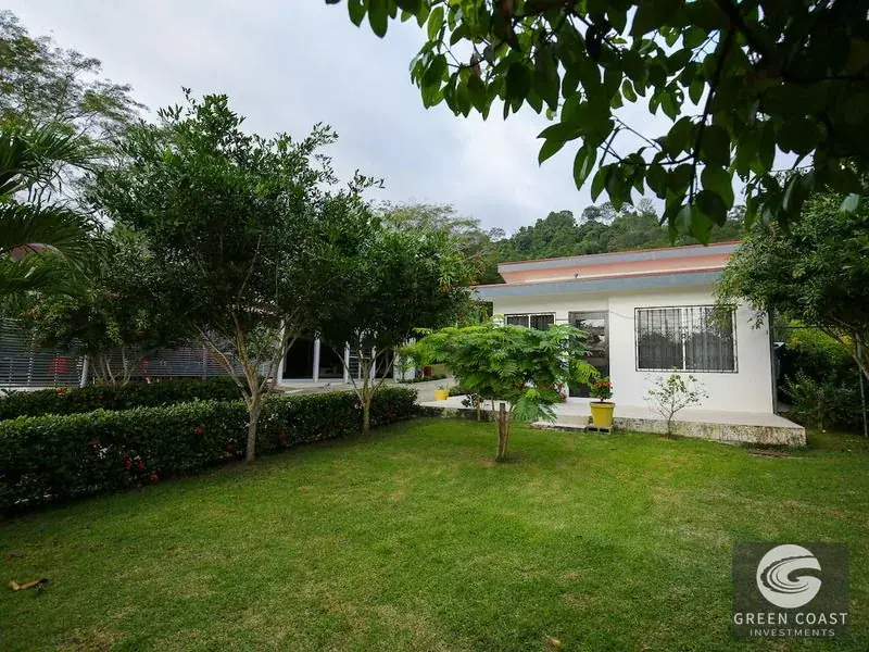 Income-Generating Commercial Estate with Restaurant, Home & Ocean-View Expansion Potential near Dominical — view 11, Dominical, Costa Rica