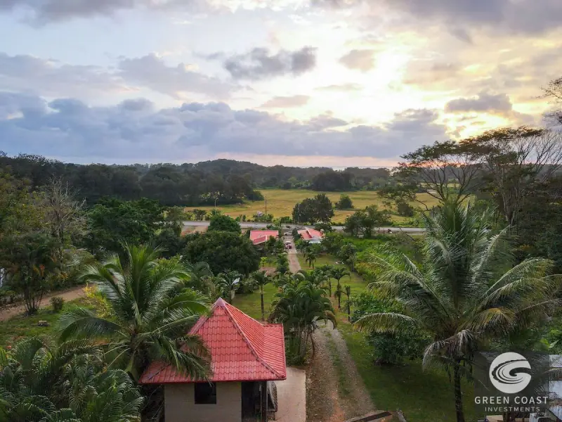 Income-Generating Commercial Estate with Restaurant, Home & Ocean-View Expansion Potential near Dominical — view 35, Dominical, Costa Rica