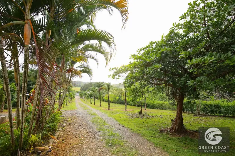 Income-Generating Commercial Estate with Restaurant, Home & Ocean-View Expansion Potential near Dominical — view 53, Dominical, Costa Rica