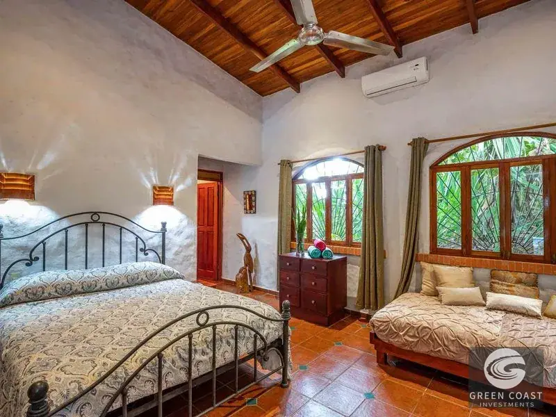 Manuel Antonio Rainforest Villa: 3-Bed Oasis with Guest House & Pool — view 18, Manuel Antonio, Costa Rica