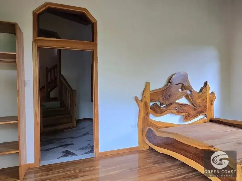 Luxury Exotic Hardwood Villa with Panoramic Mountain Views and Natural Creek Pool in Tinamastes — view 17, Dominical, Costa Rica