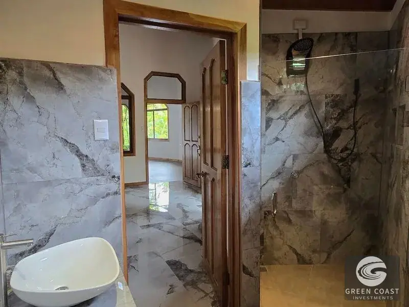 Luxury Exotic Hardwood Villa with Panoramic Mountain Views and Natural Creek Pool in Tinamastes — view 20, Dominical, Costa Rica