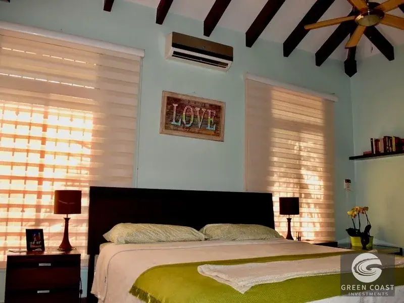 Modern Ridge-Top Villa with Panoramic Valley Views, Pool, and Fruit Orchards in Perez Zeledon — view 8, Perez Zeledon, Costa Rica